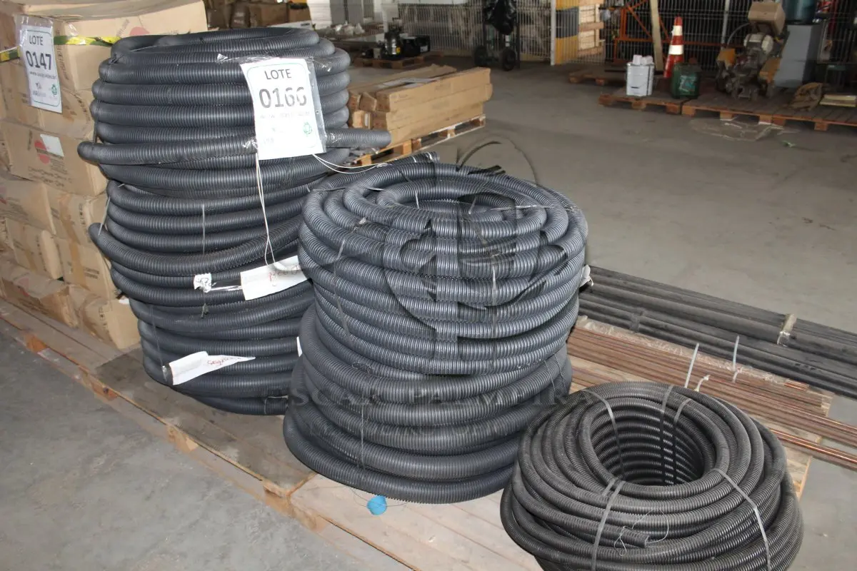 LOTE 166 - MATERIAL DIVERSO