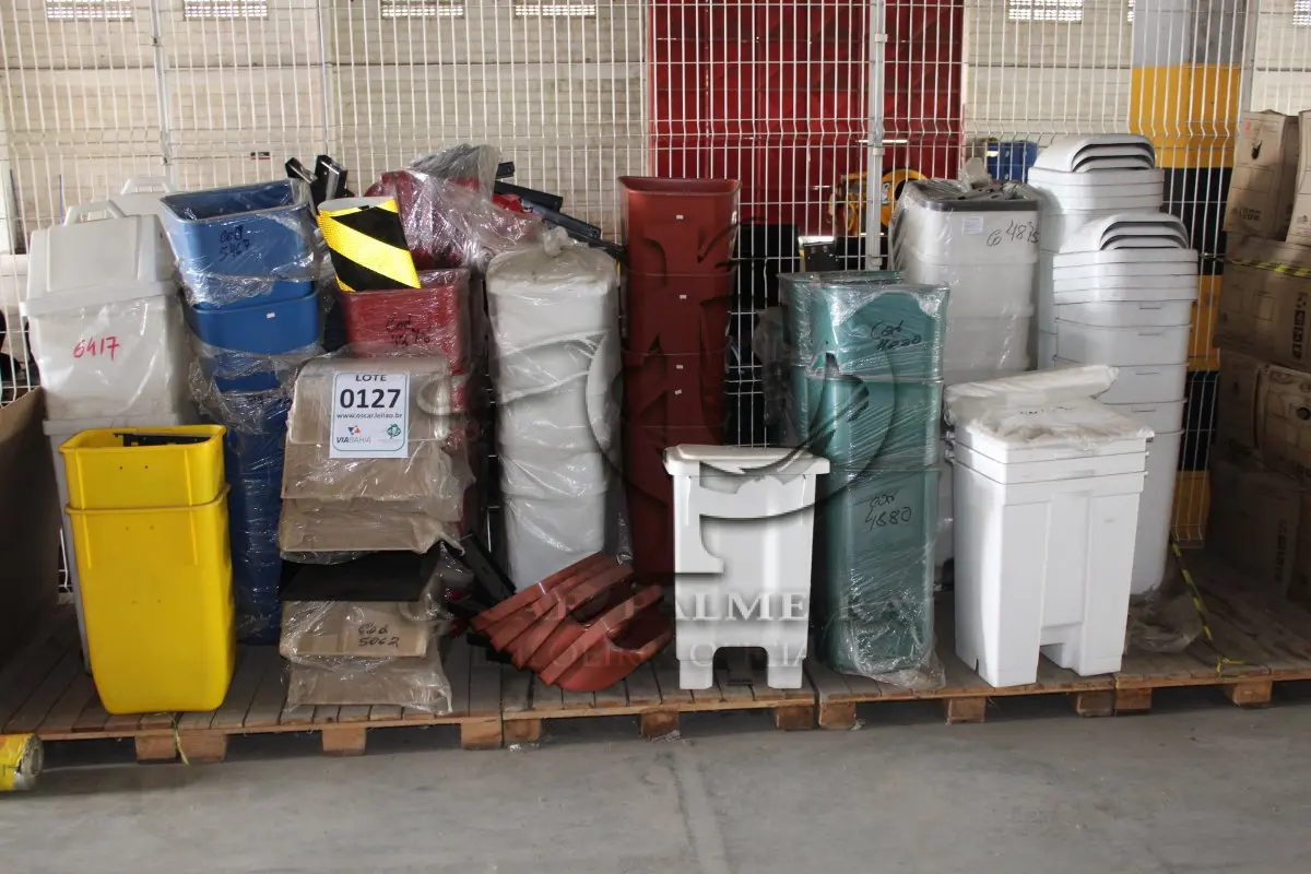 LOTE 127 - MATERIAL DIVERSO