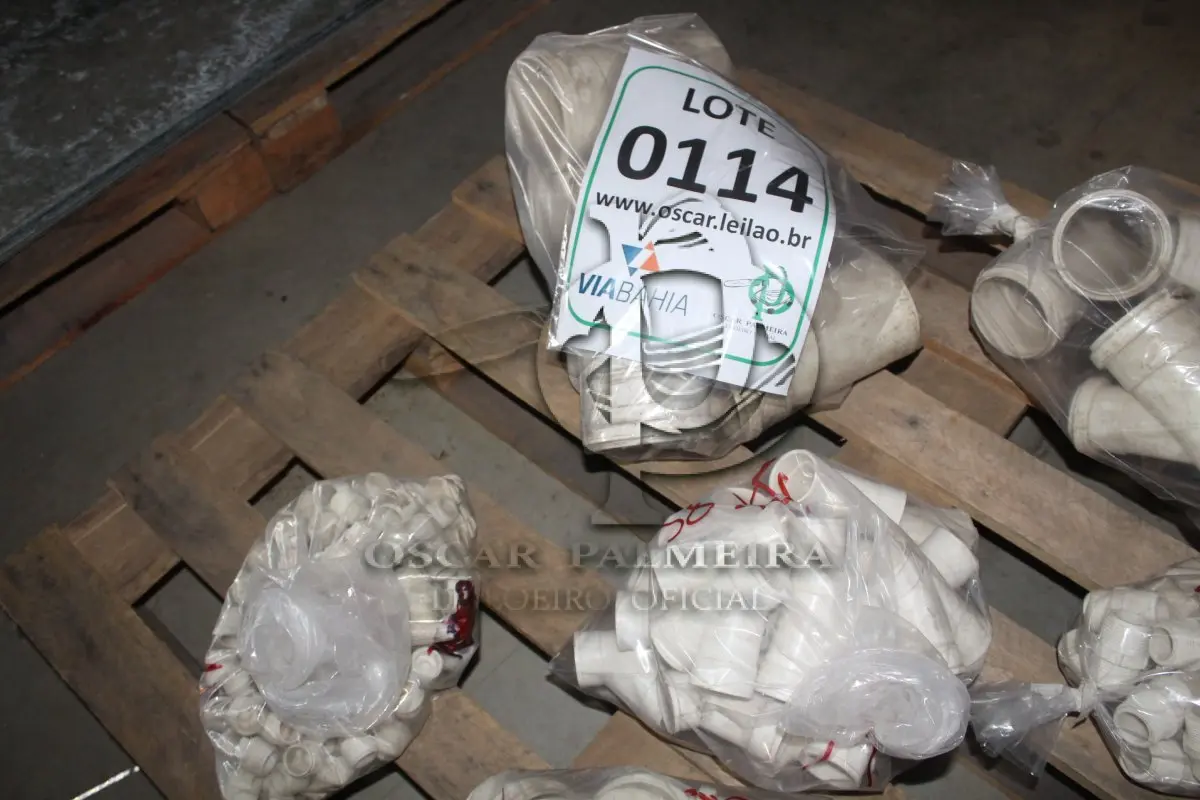 LOTE 114 - MATERIAL DIVERSO