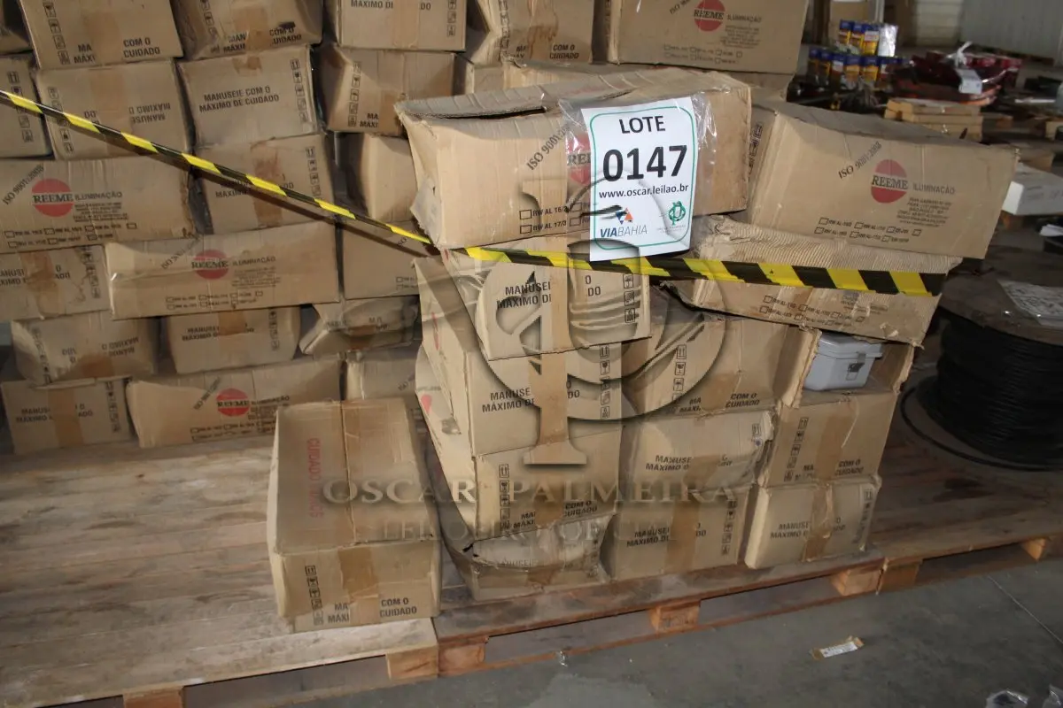 LOTE 147 - MATERIAL DIVERSO