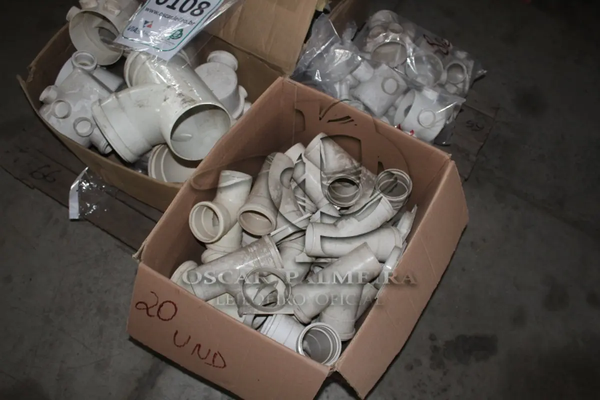 LOTE 108 - MATERIAL DIVERSO