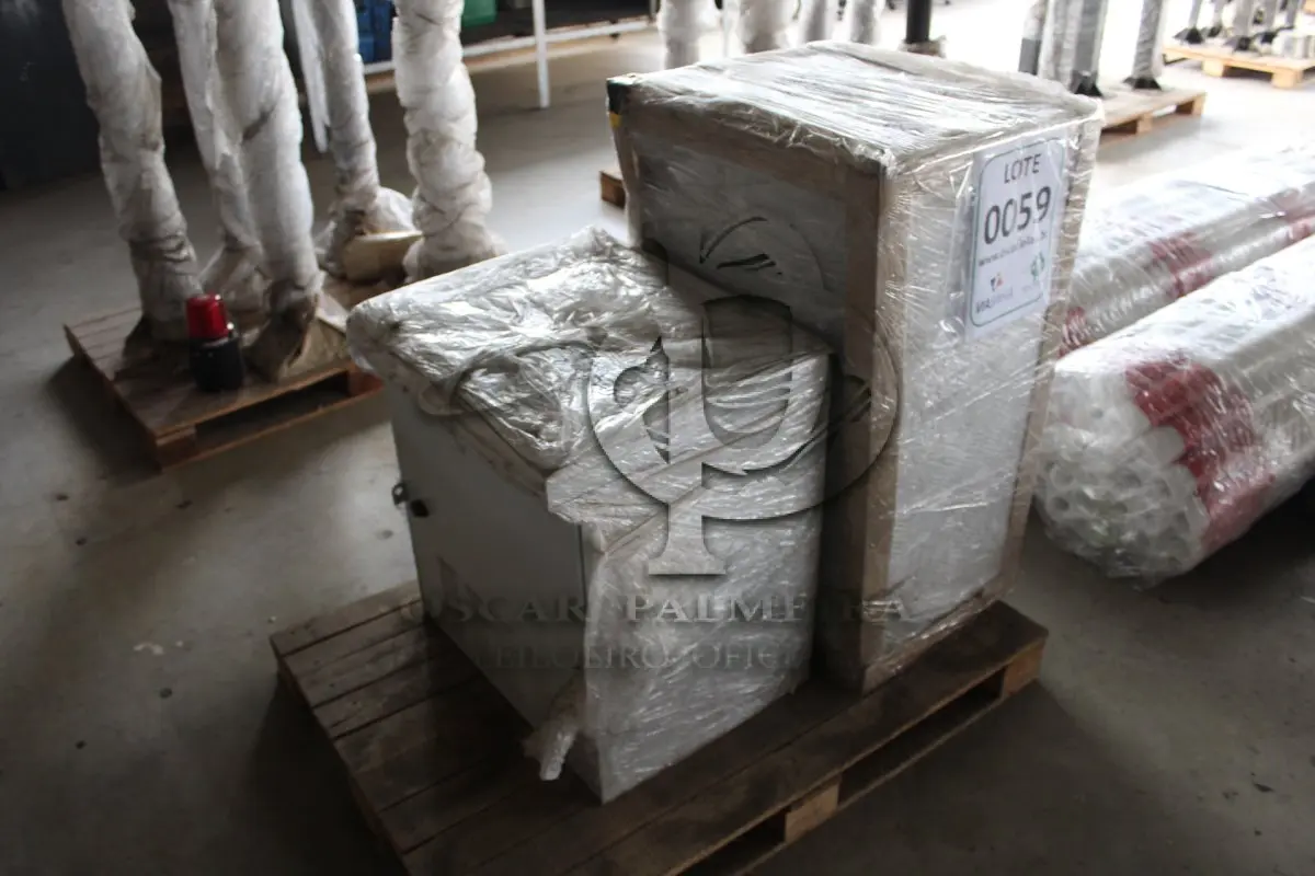 LOTE 059 - MATERIAL DIVERSO