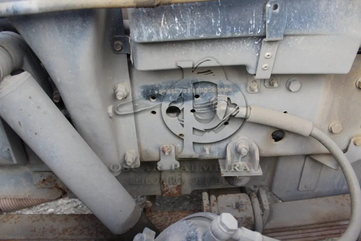 LOTE 123 - VEÍCULO  VW 13.190 - CAMINHÃO DE PINTURA