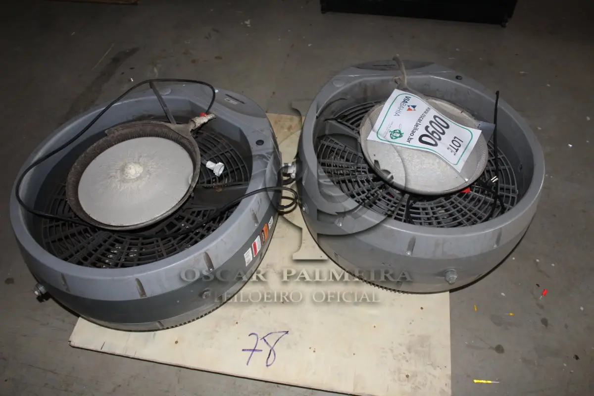 LOTE 090 - MATERIAL DIVERSO