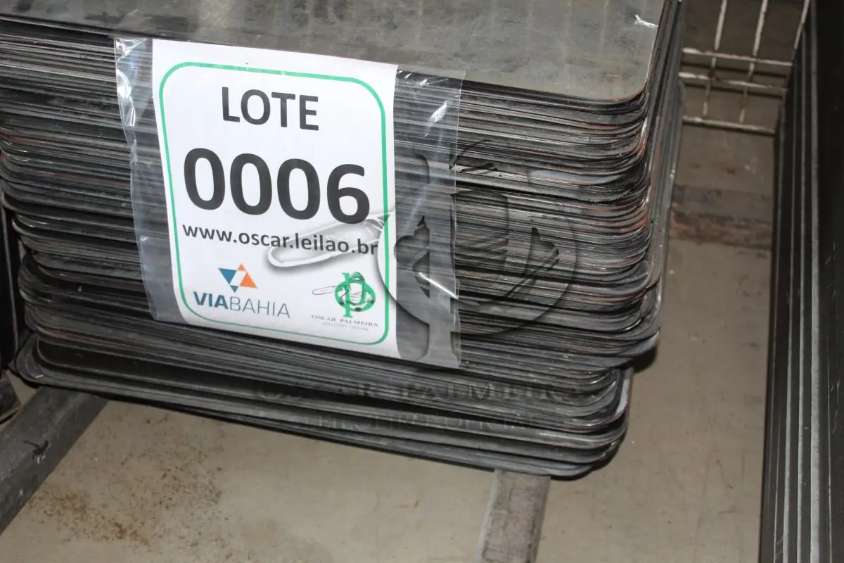 LOTE 006 - MATERIAL DIVERSO