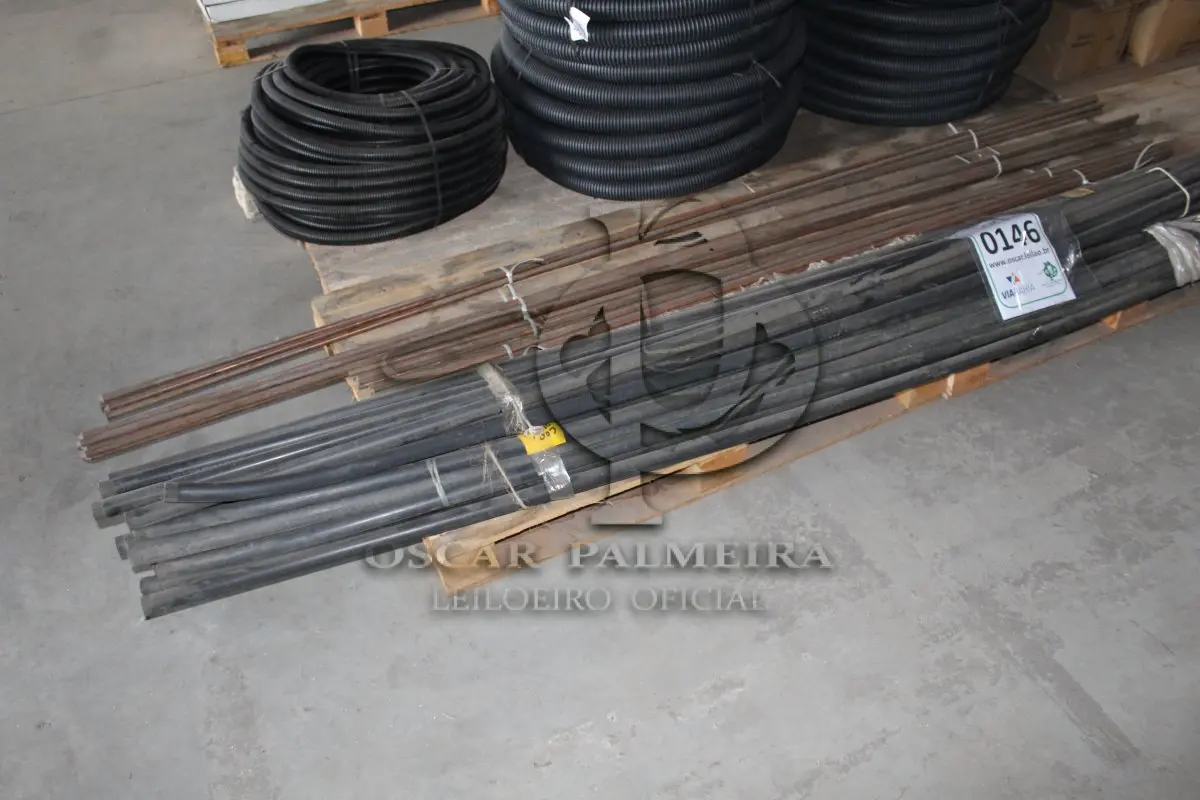 LOTE 146 - MATERIAL DIVERSO