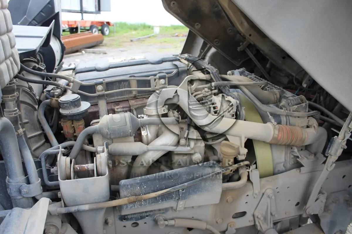 LOTE 123 - VEÍCULO  VW 13.190 - CAMINHÃO DE PINTURA