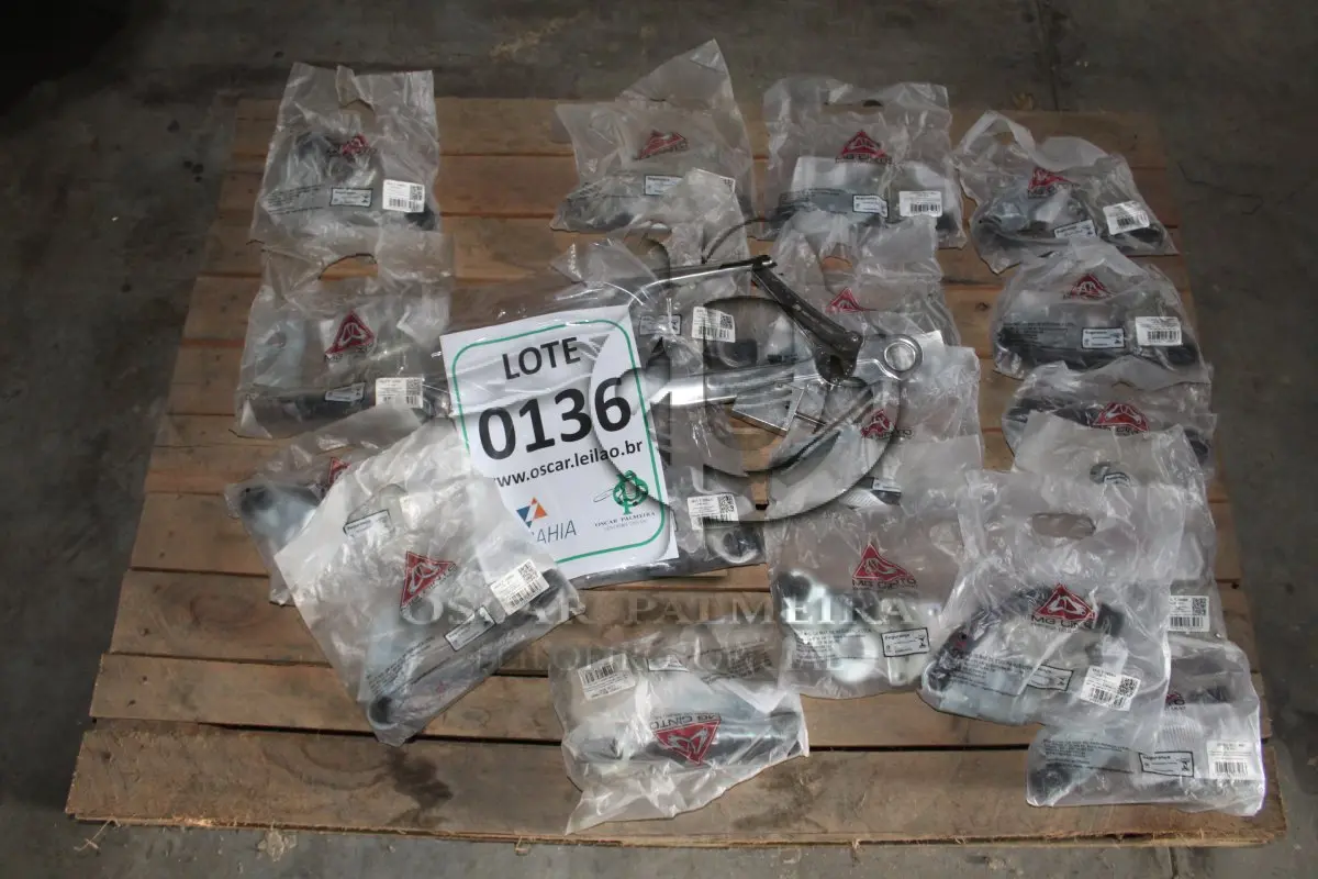 LOTE 136 - MATERIAL DIVERSO