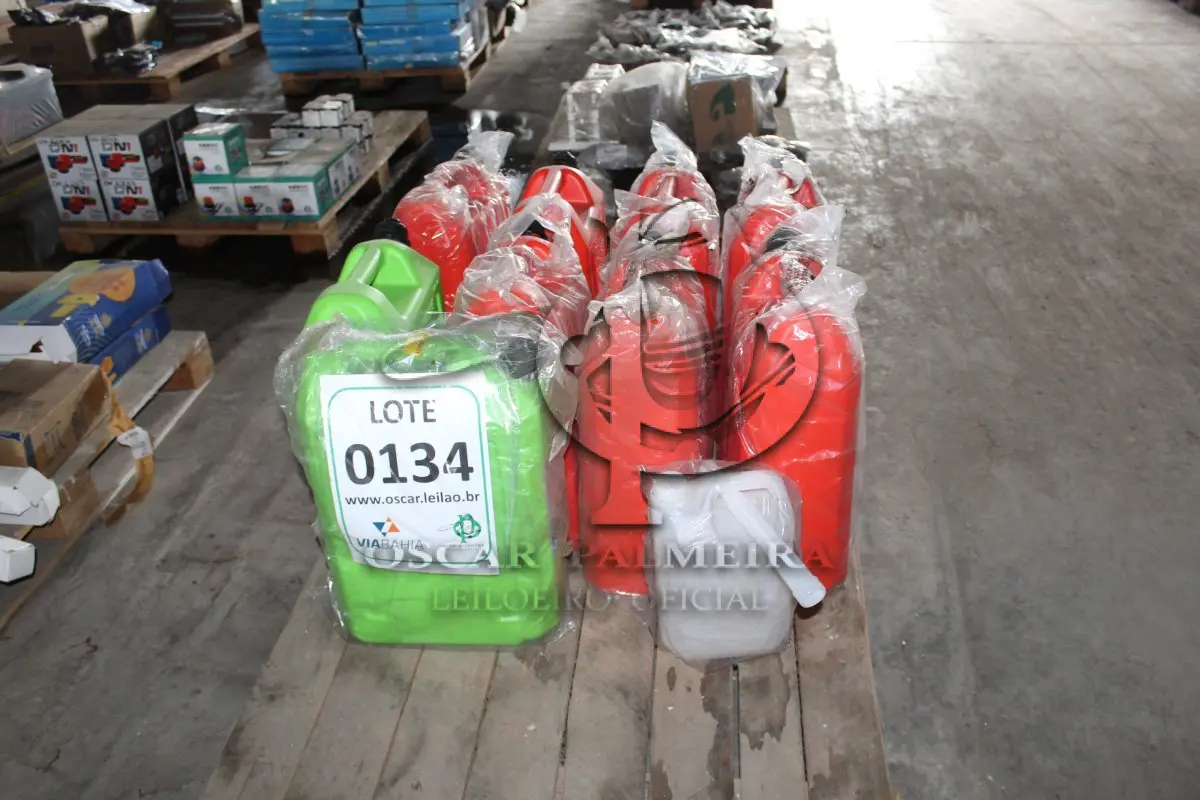 LOTE 134 - MATERIAL DIVERSO