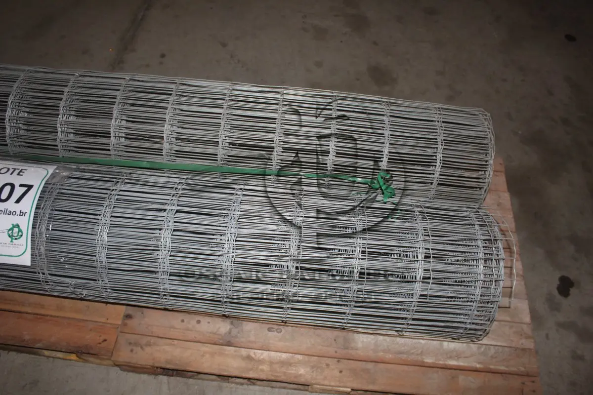 LOTE 107 - MATERIAL DIVERSO