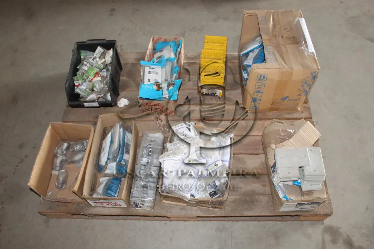 LOTE 177 - MATERIAL DIVERSO