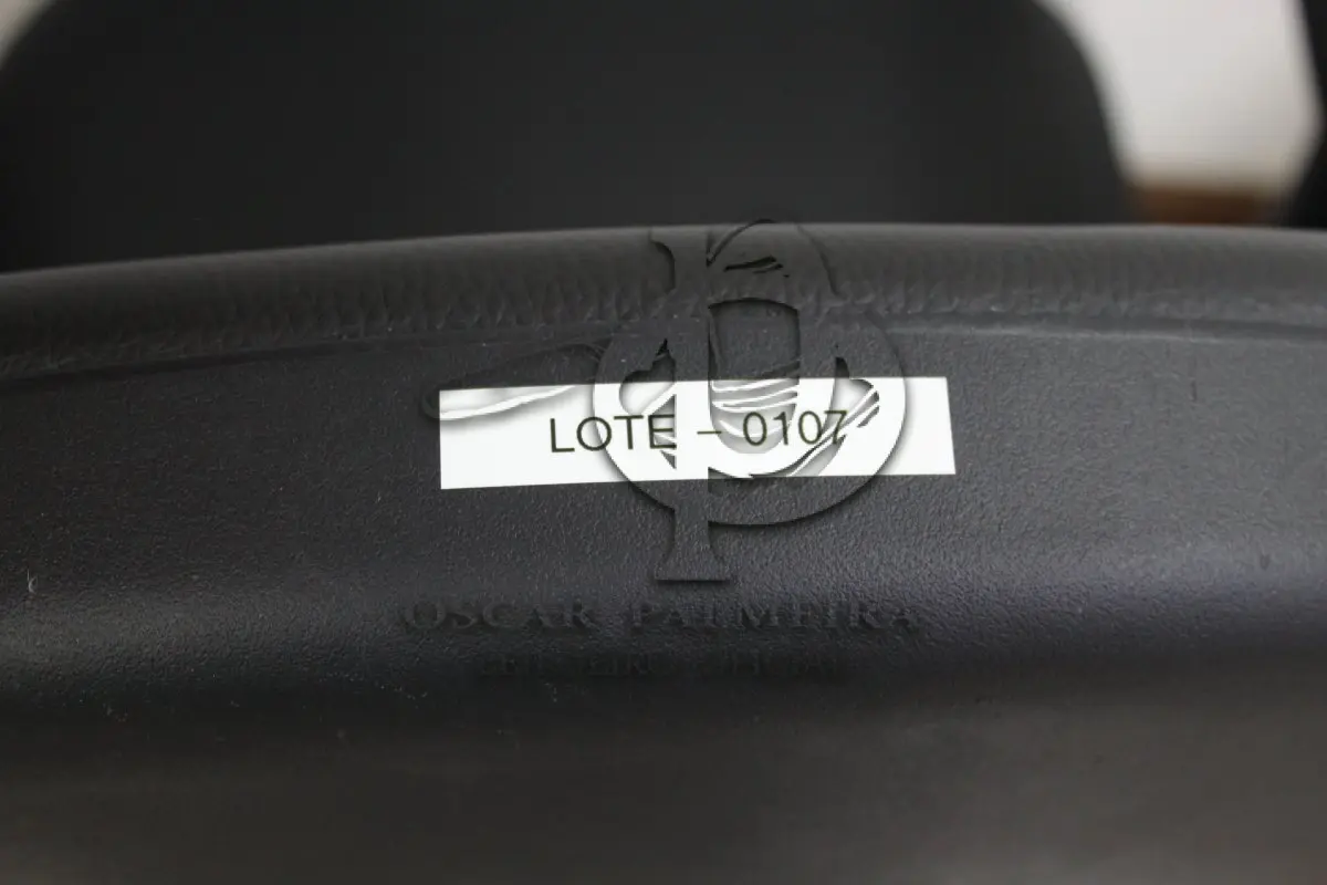 LOTE 0107 - MÓVEL DE ESCRITÓRIO