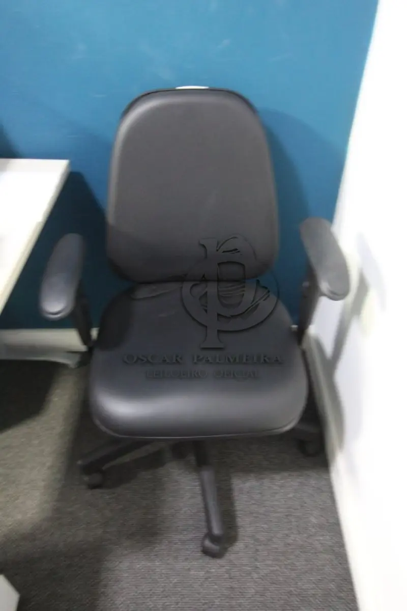 LOTE 0184 - MÓVEL DE ESCRITÓRIO