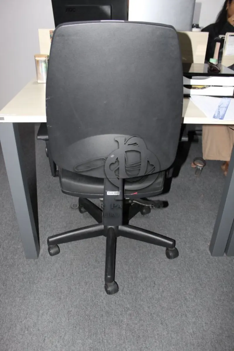 LOTE 0014 - MÓVEL DE ESCRITÓRIO