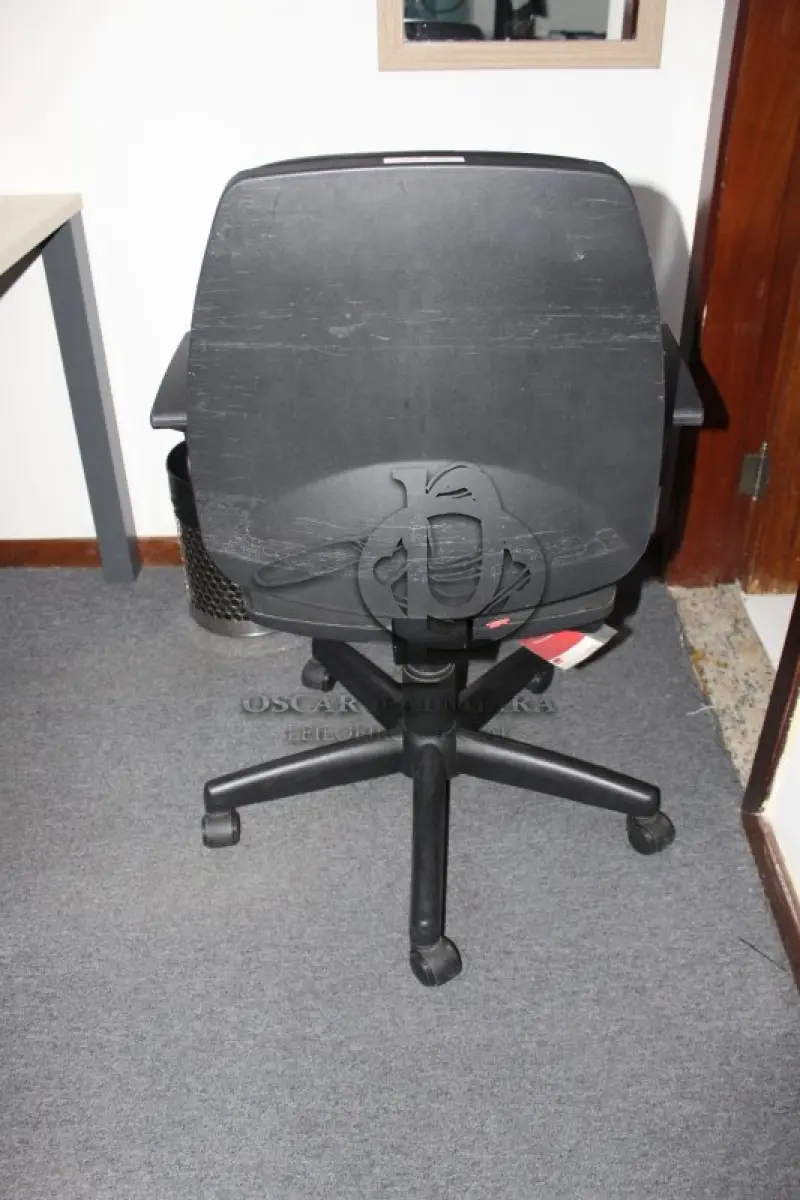 LOTE 0015 - MÓVEL DE ESCRITÓRIO