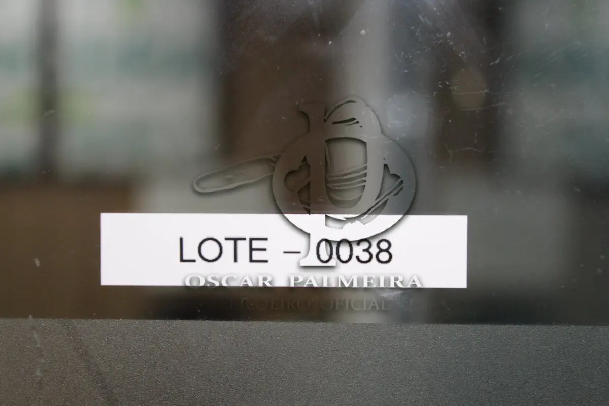 LOTE 0038 - DIVISÓRIA DE ESCRITÓRIO