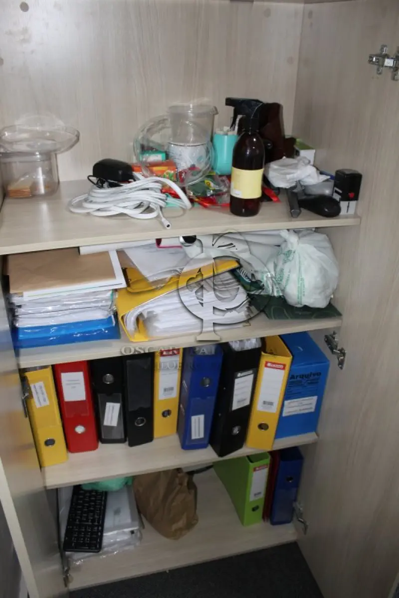 LOTE 0064 - MÓVEL DE ESCRITÓRIO