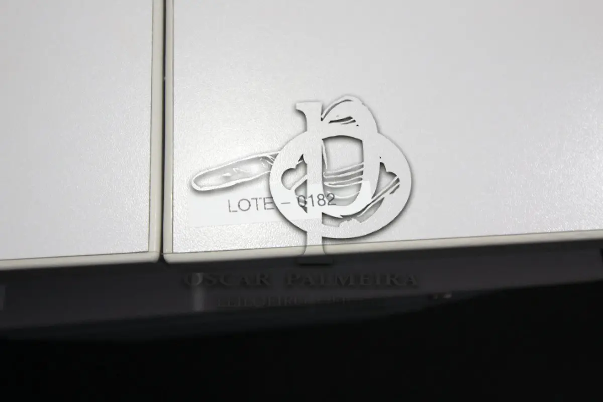 LOTE 0182 - MÓVEL DE ESCRITÓRIO