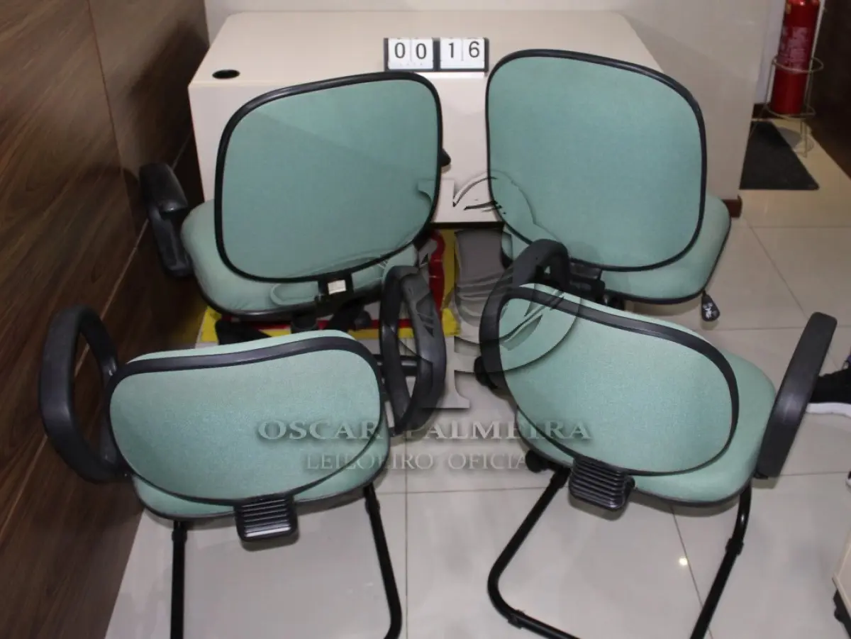 LOTE 016 - CONJ. CADEIRAS