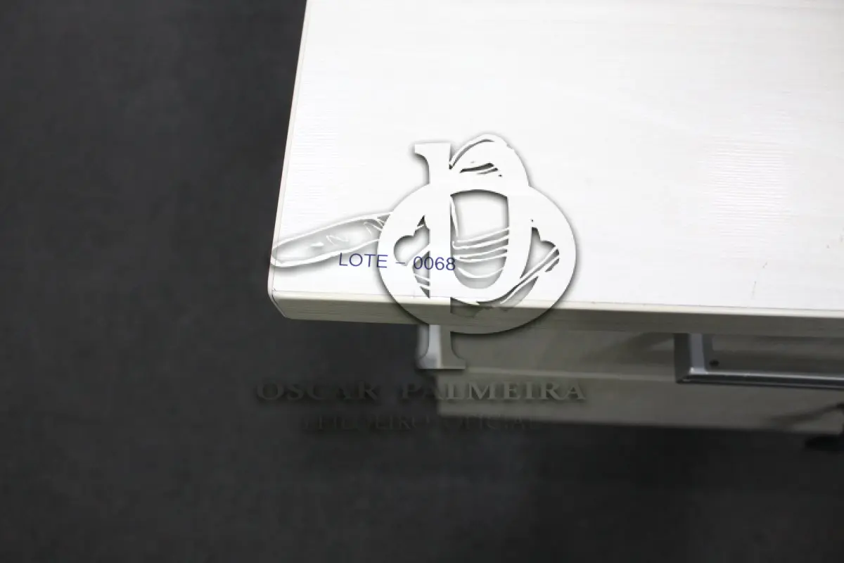 LOTE 0068 - MÓVEL DE ESCRITÓRIO