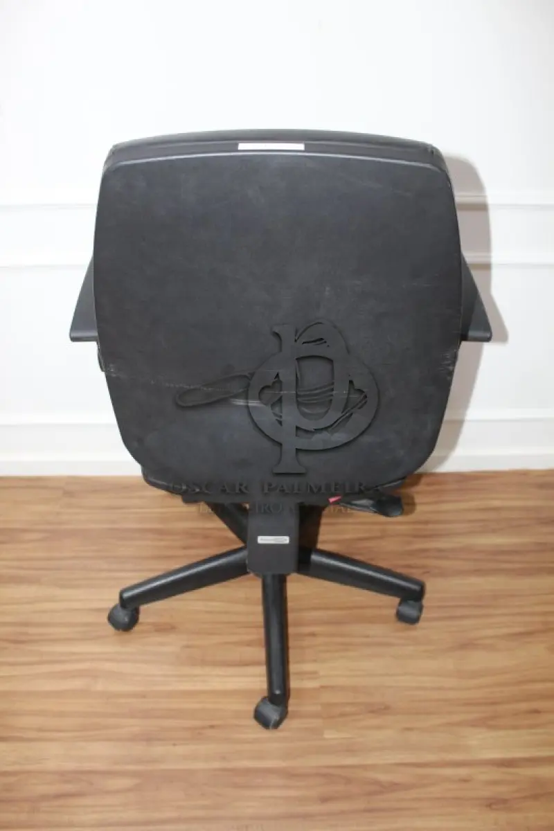 LOTE 0211 - MÓVEL DE ESCRITÓRIO