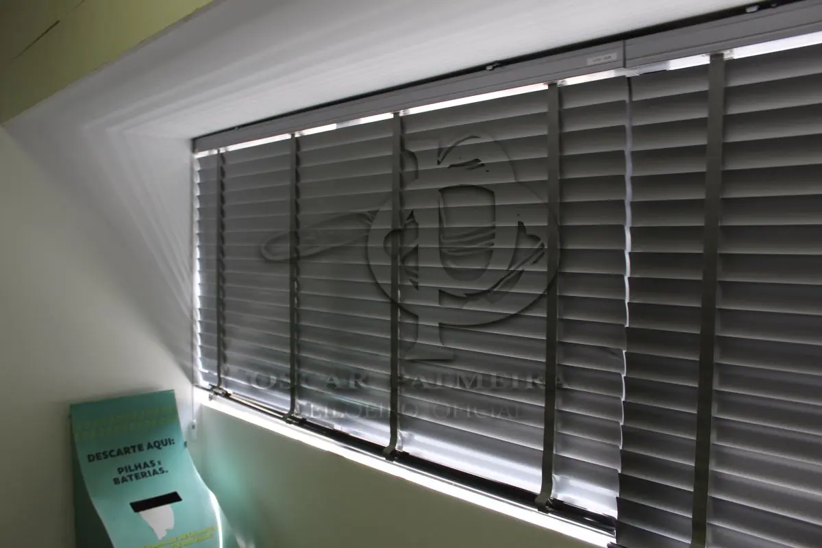 LOTE 0128 - PERSIANA