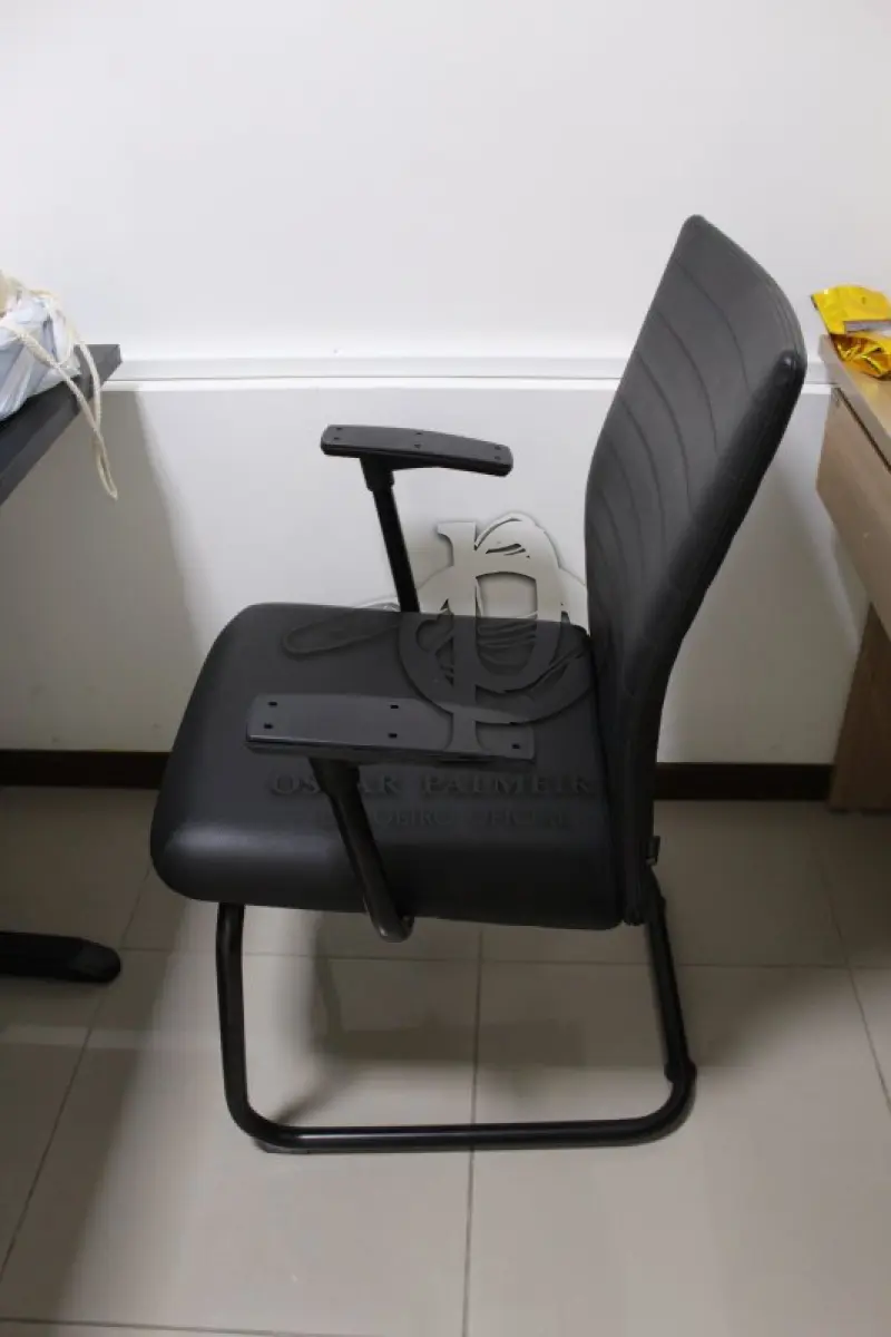 LOTE 0114 - MÓVEL DE ESCRITÓRIO