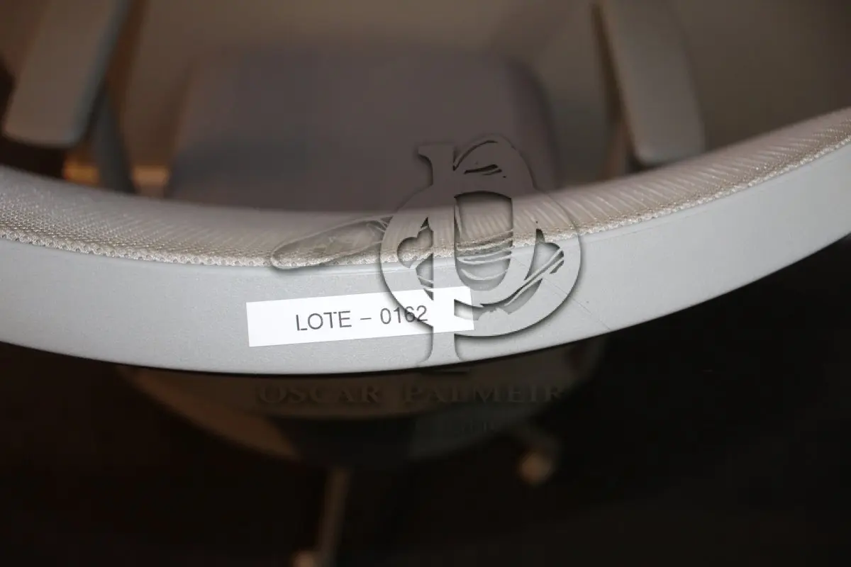 LOTE 0162 - MÓVEL DE ESCRITÓRIO