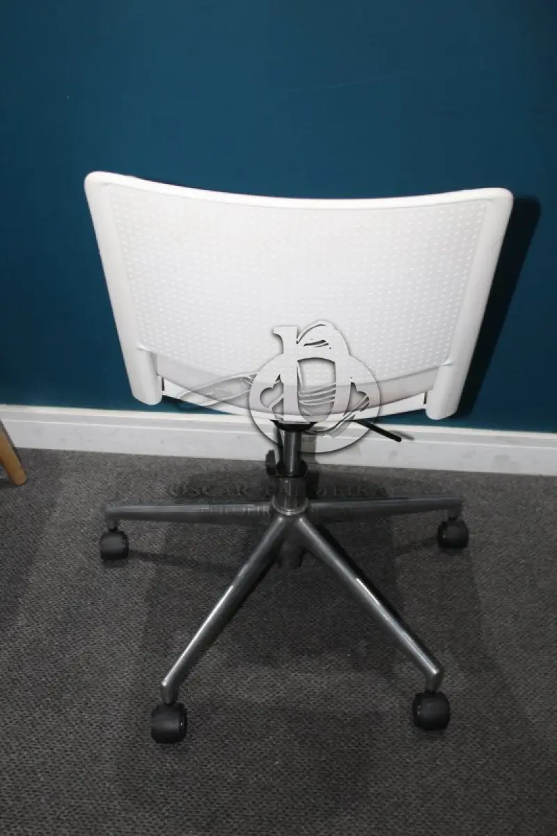 LOTE 0043 - MÓVEL DE ESCRITÓRIO