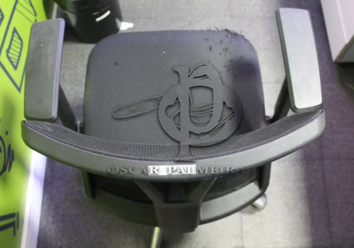 LOTE 0196 - MÓVEL DE ESCRITÓRIO