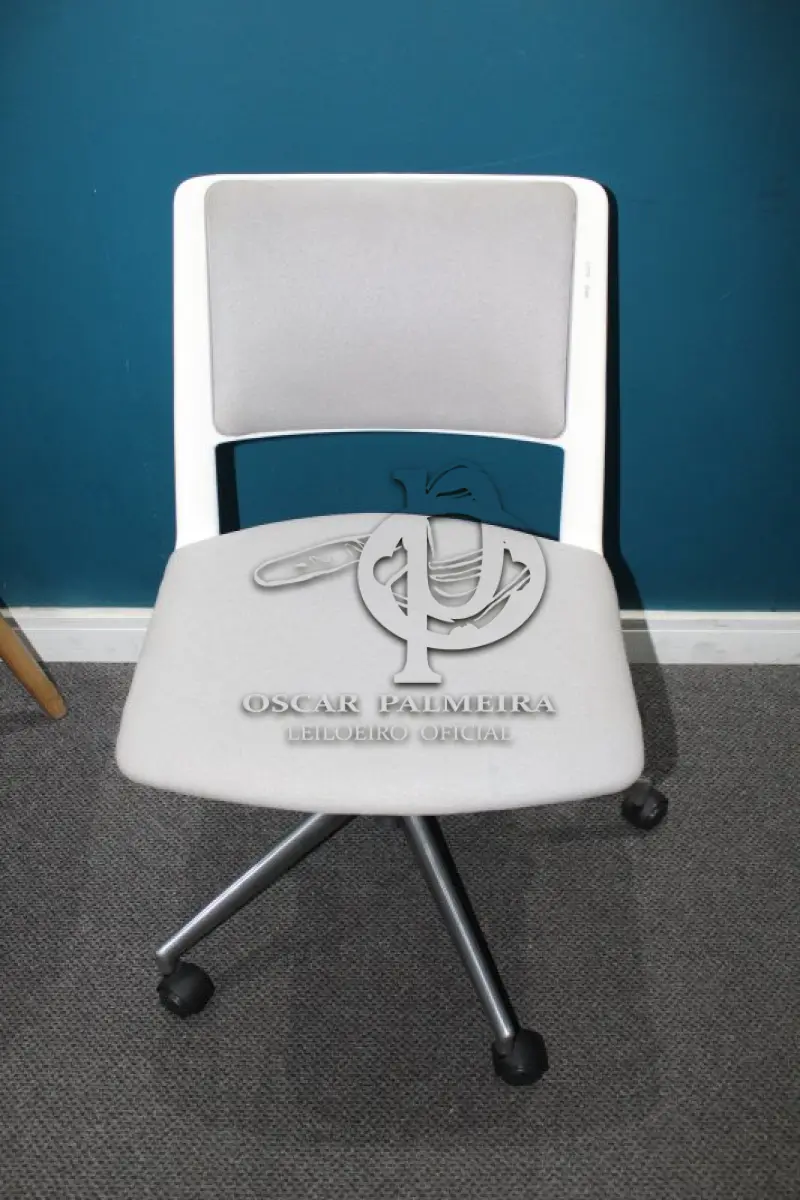 LOTE 0045 - MÓVEL DE ESCRITÓRIO