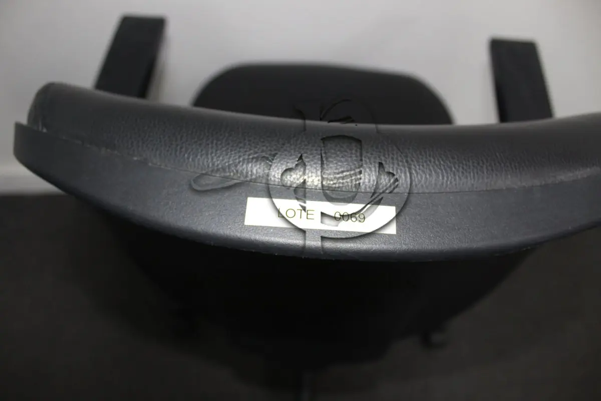 LOTE 0069 - MÓVEL DE ESCRITÓRIO