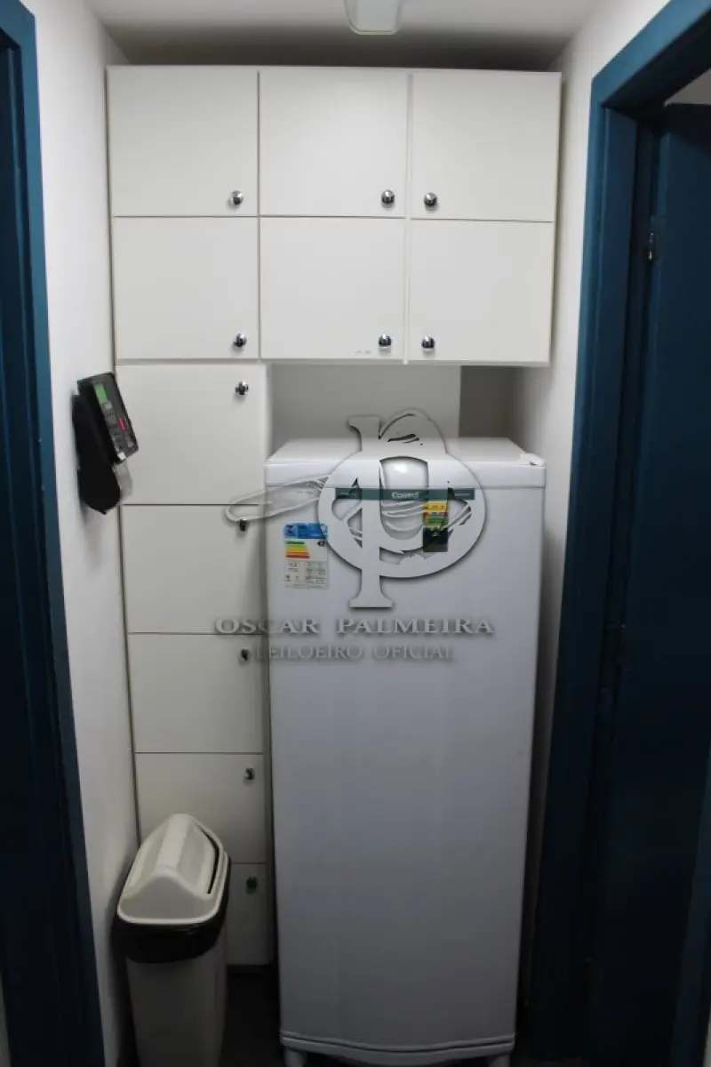 LOTE 0051 - MÓVEL DE ESCRITÓRIO