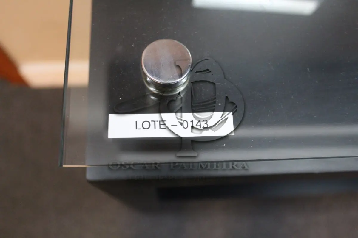 LOTE 0143 - MÓVEL DE ESCRITÓRIO