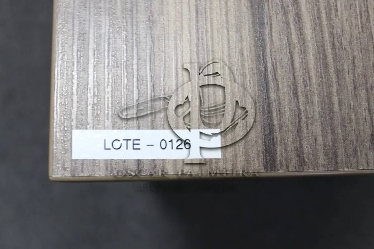 LOTE 0126 - MÓVEL DE ESCRITÓRIO