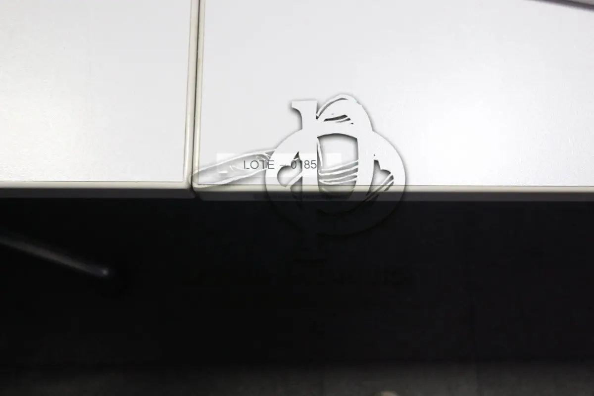 LOTE 0185 - MÓVEL DE ESCRITÓRIO