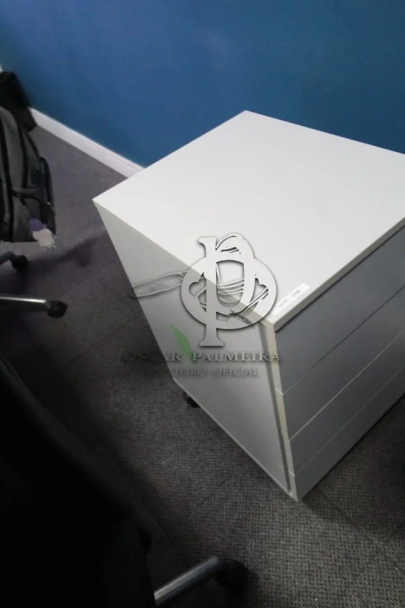 LOTE 0185 - MÓVEL DE ESCRITÓRIO