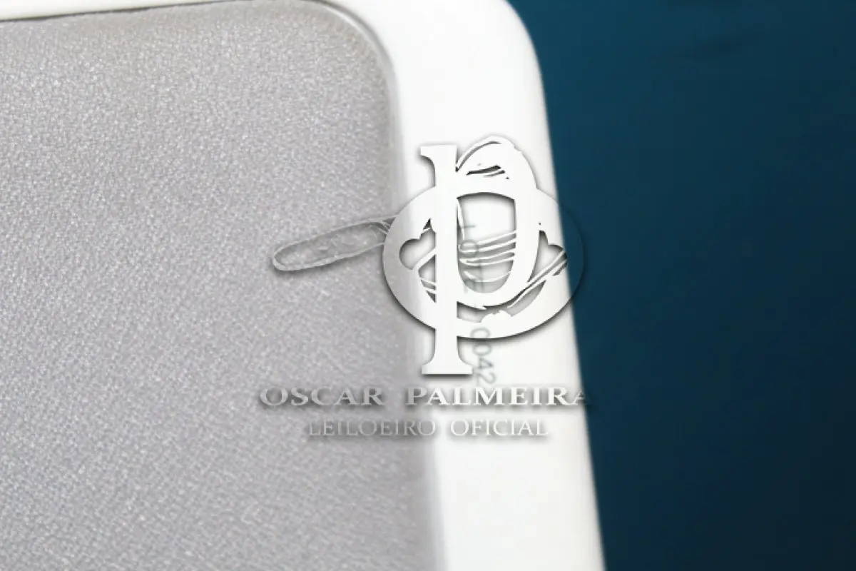 LOTE 0042 - MÓVEL DE ESCRITÓRIO