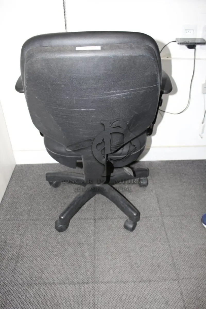 LOTE 0098 - MÓVEL DE ESCRITÓRIO