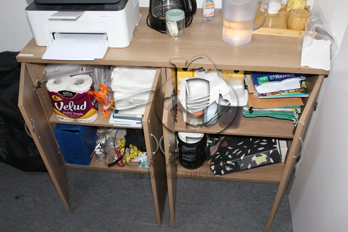 LOTE 0012 - MÓVEL DE ESCRITÓRIO