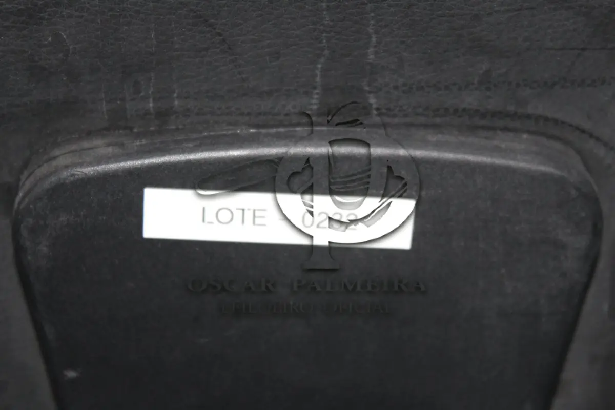 LOTE 0232 - MÓVEL DE ESCRITÓRIO