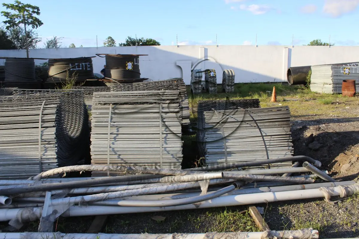 LOTE 268 - MATERIAL DIVERSO