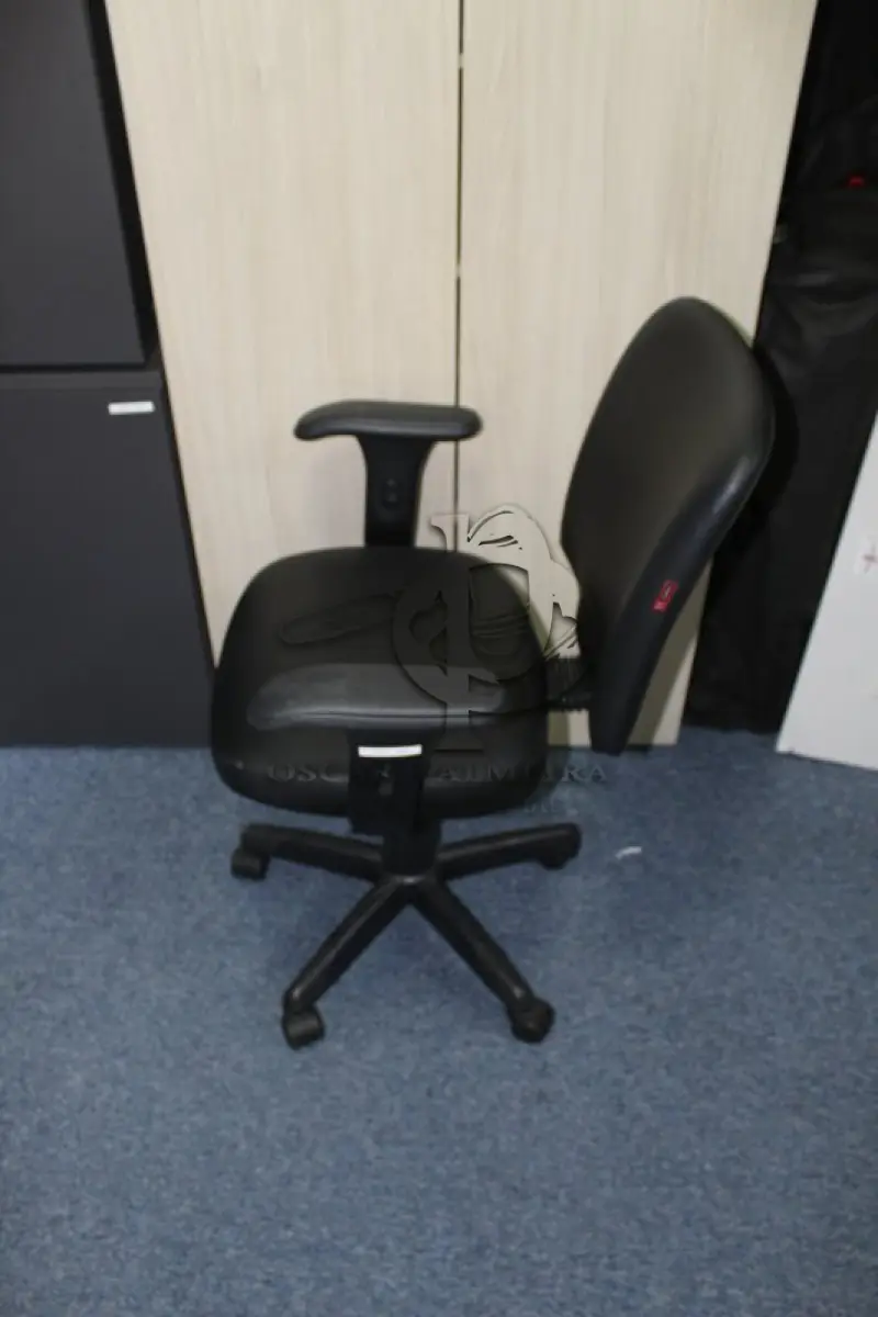 LOTE 0241 - MÓVEL DE ESCRITÓRIO