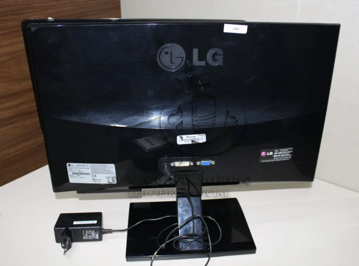 LOTE 019 - CONJUNTO MONITORES