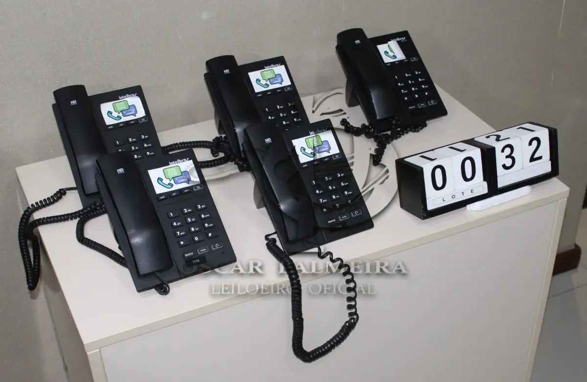 LOTE 032 - CONJ. APARELHOS INTELBRAS TIP-120