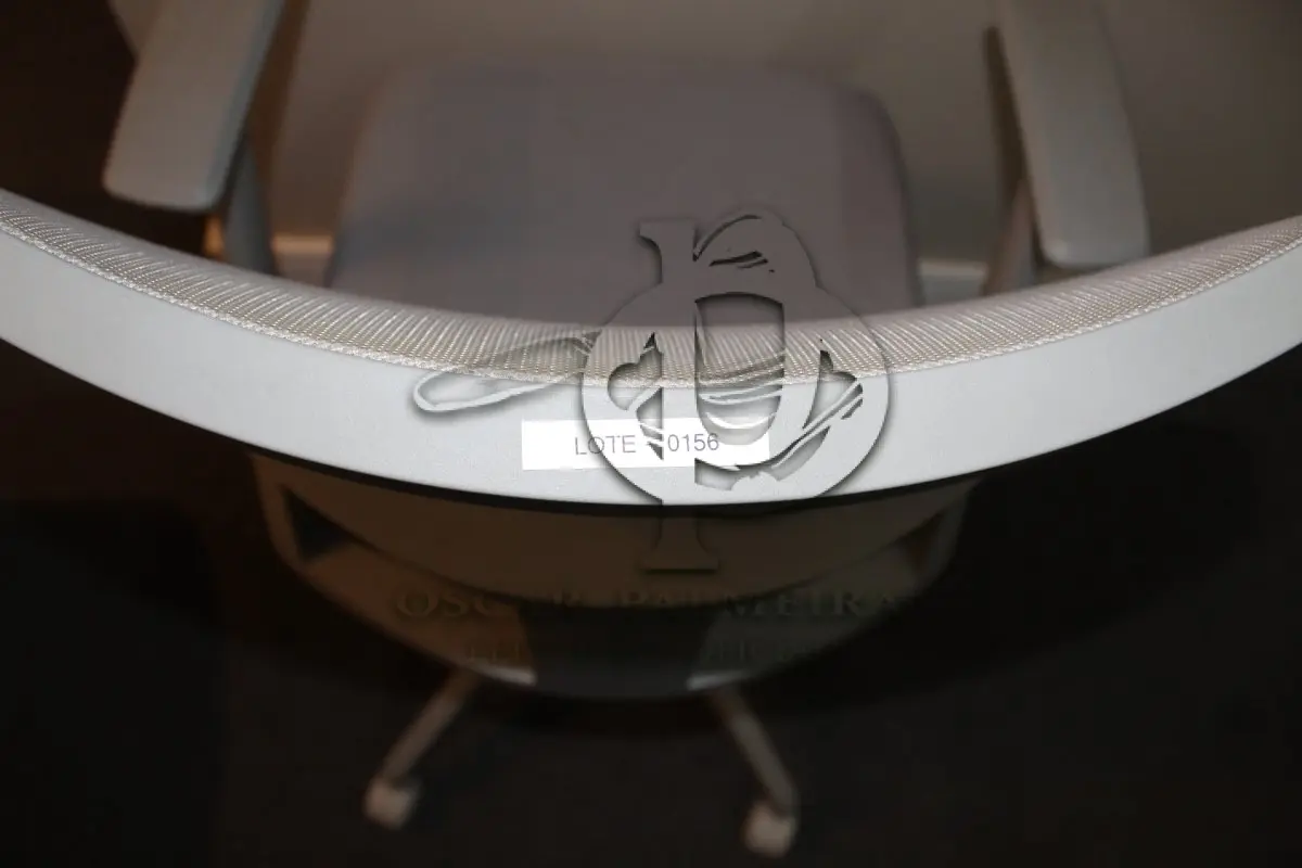 LOTE 0156 - MÓVEL DE ESCRITÓRIO