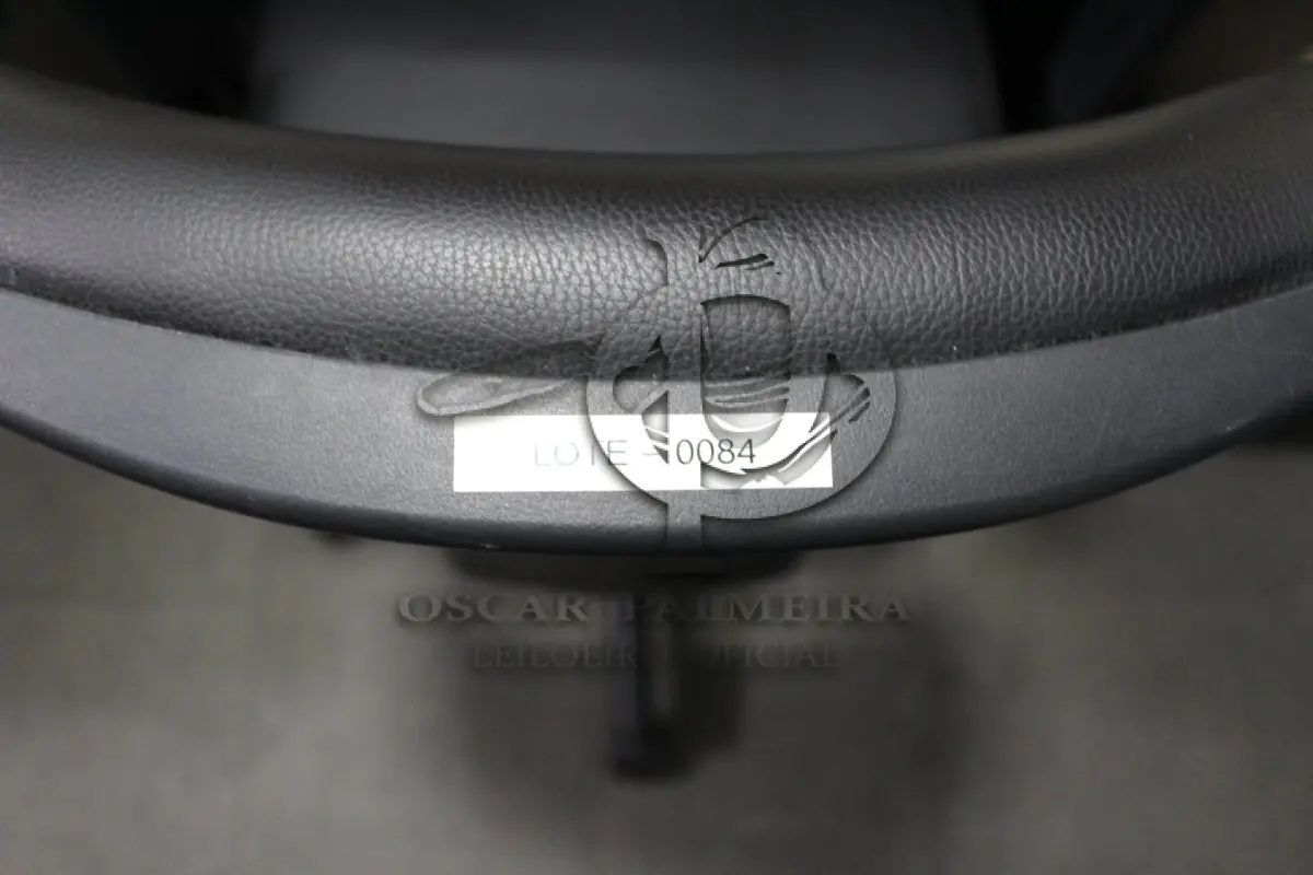 LOTE 0084 - MÓVEL DE ESCRITÓRIO