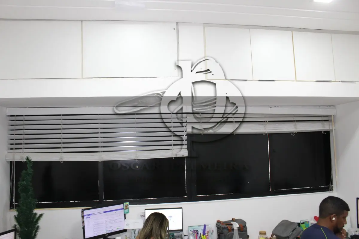 LOTE 0212 - PERSIANA