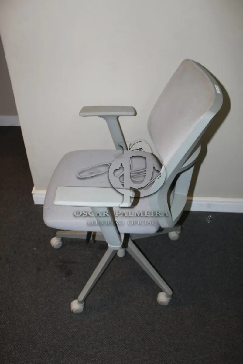 LOTE 0164 - MÓVEL DE ESCRITÓRIO