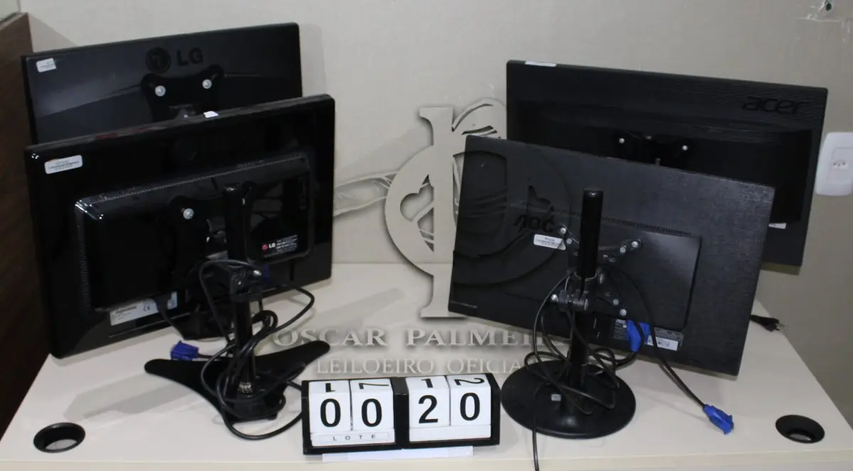 LOTE 020 - CONJUNTO MONITORES